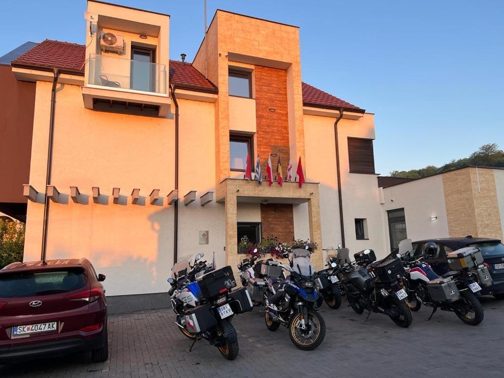 סמדרבו Luxury Apartments 88 מראה חיצוני תמונה
