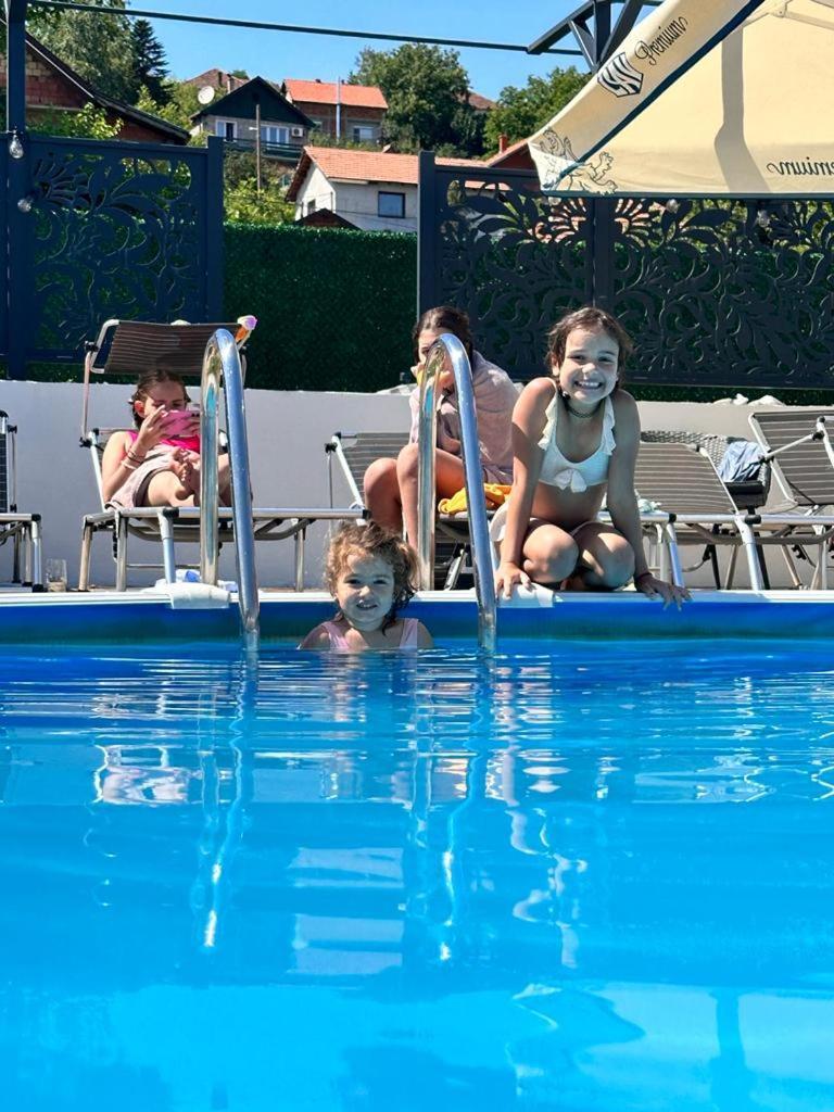 סמדרבו Luxury Apartments 88 מראה חיצוני תמונה